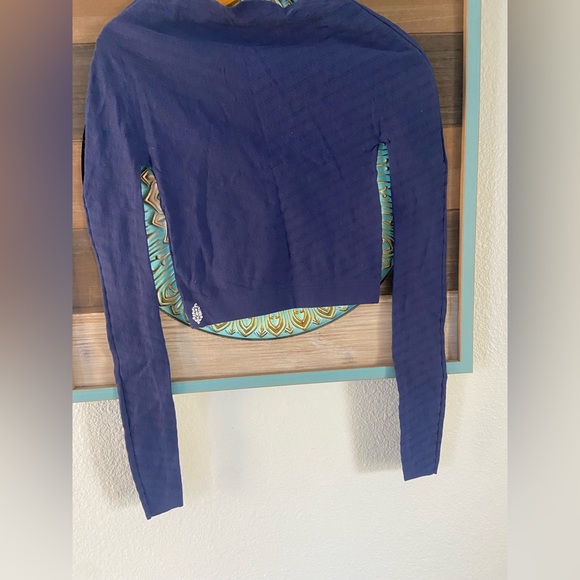 NWT Free People Movement Gone Adrift Long Sleeve. Size L, Color - Eclipse - Picture 3 of 7